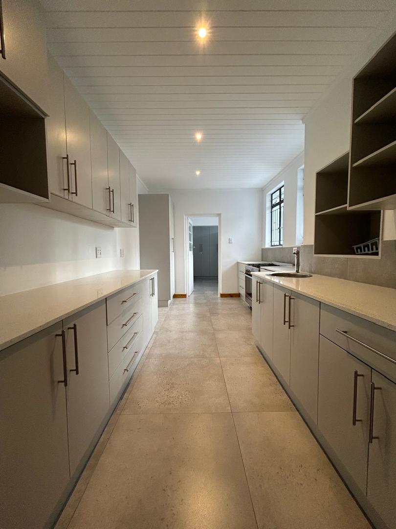 To Let Commercial Property for Rent in Rondevlei Western Cape